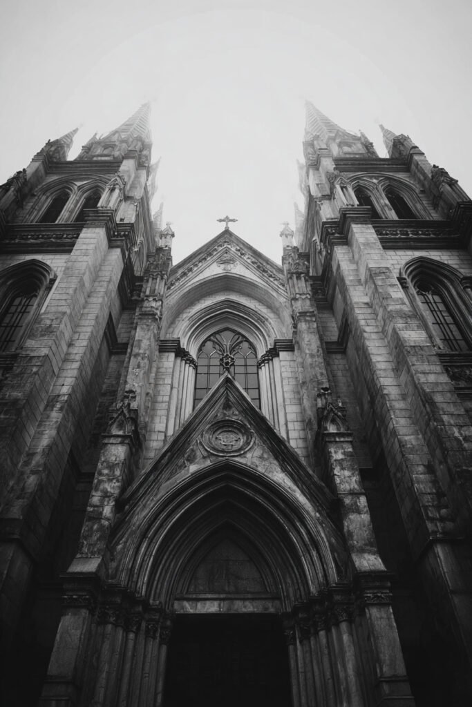 12 Gothic Architecture Ideas to Inspire Your Dark Aesthetic 1