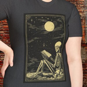 Skeleton reading book under moonlight tarot card t-shirt.